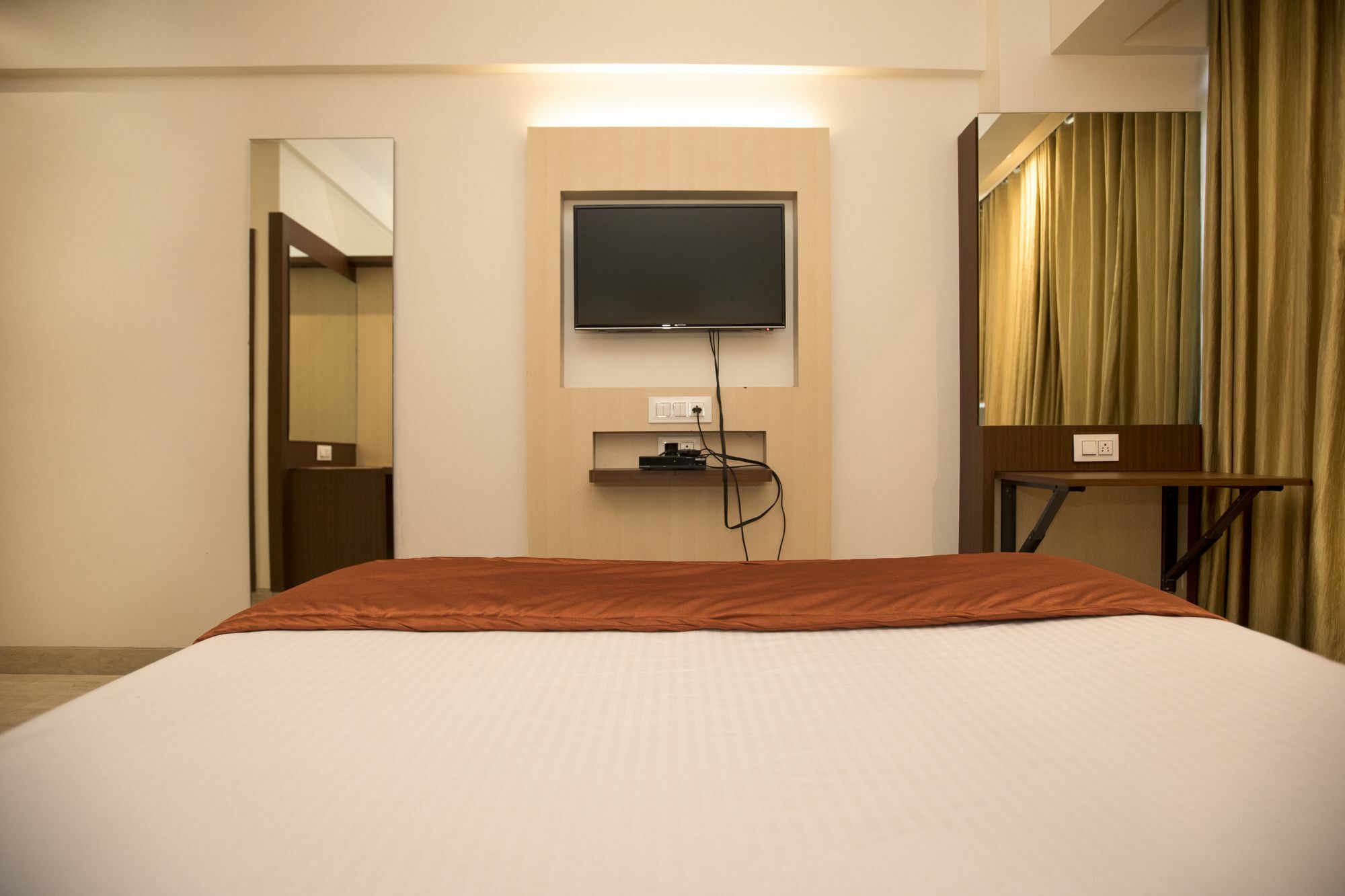 Hotel Spring Inn Mumbai Ngoại thất bức ảnh