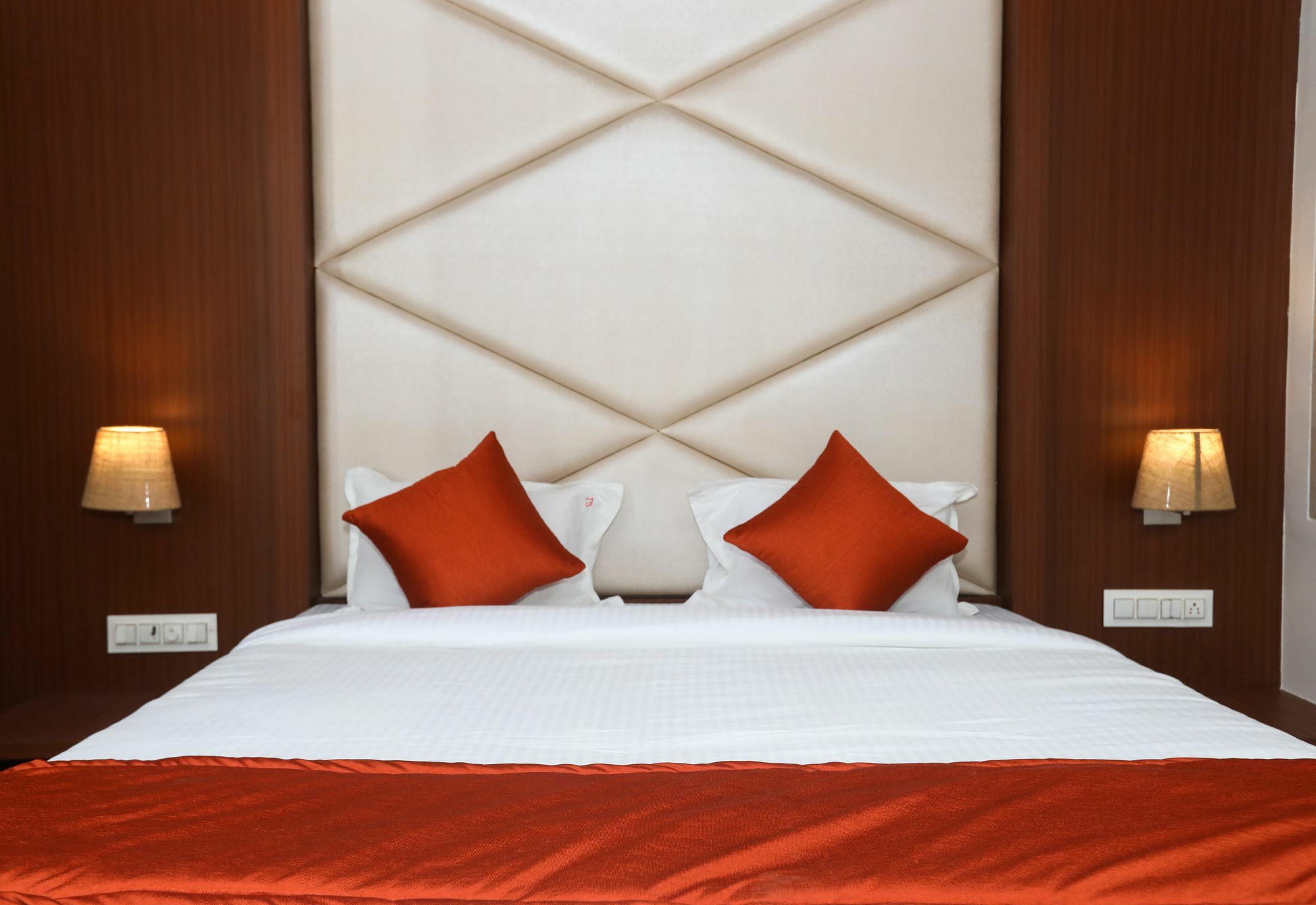 Hotel Spring Inn Mumbai Ngoại thất bức ảnh